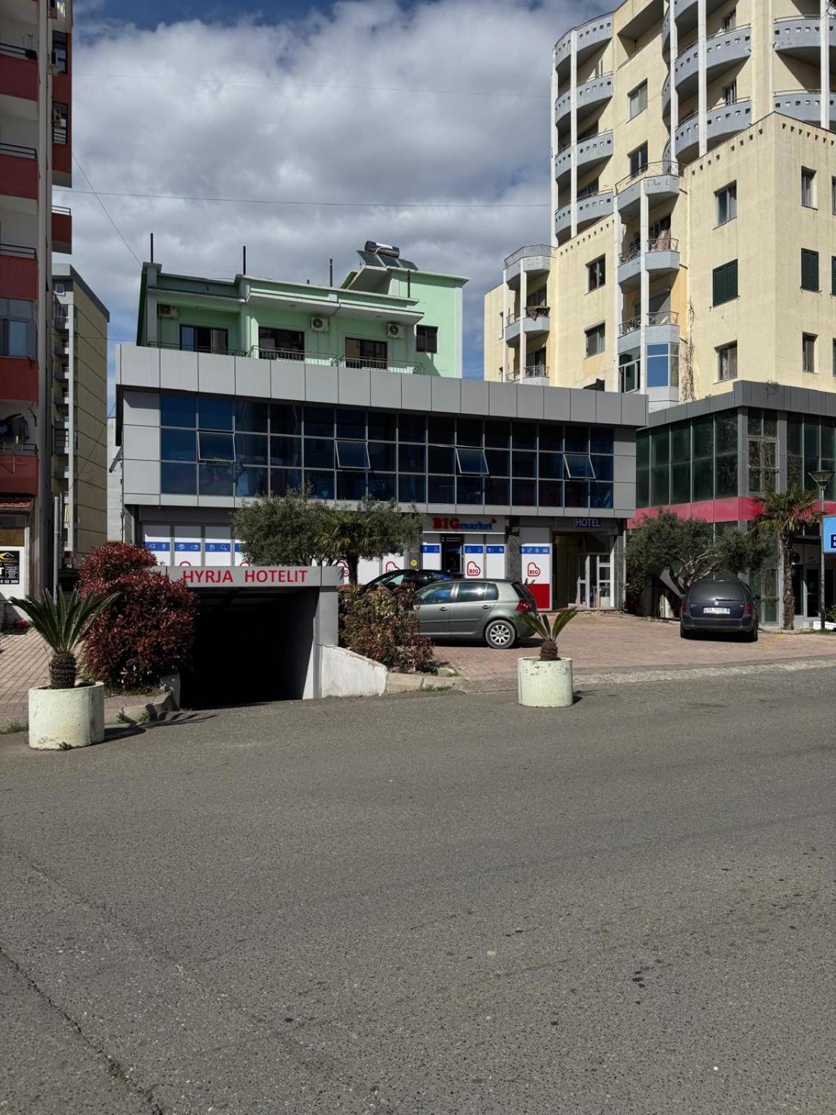 Hotel Europa Lezhë Buitenkant foto