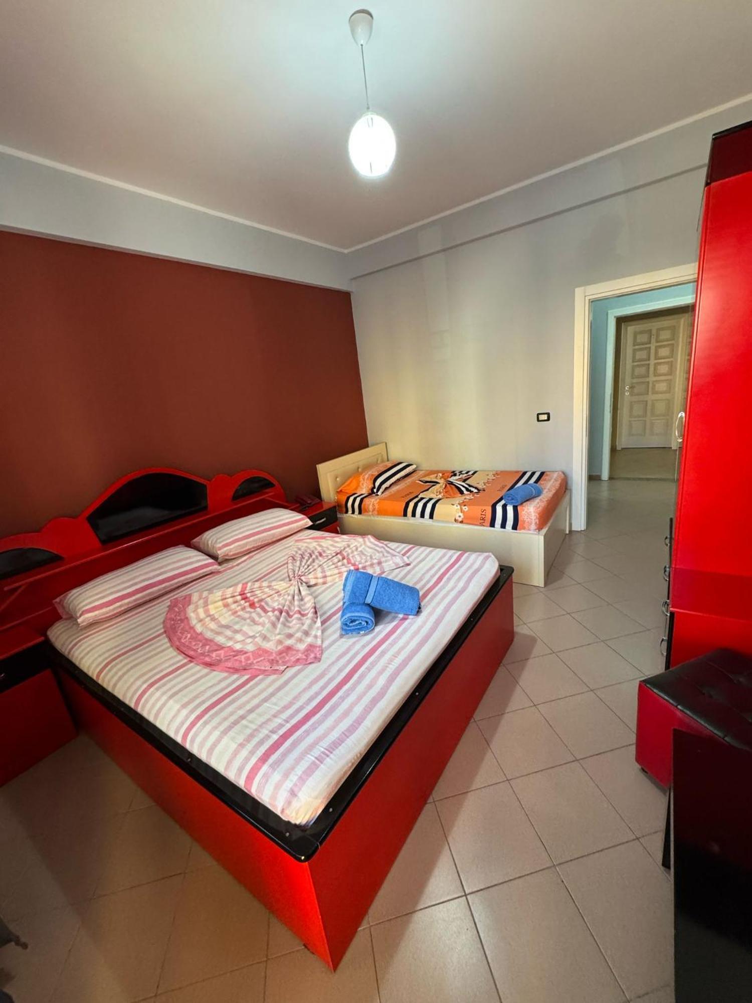 Hotel Europa Lezhë Buitenkant foto