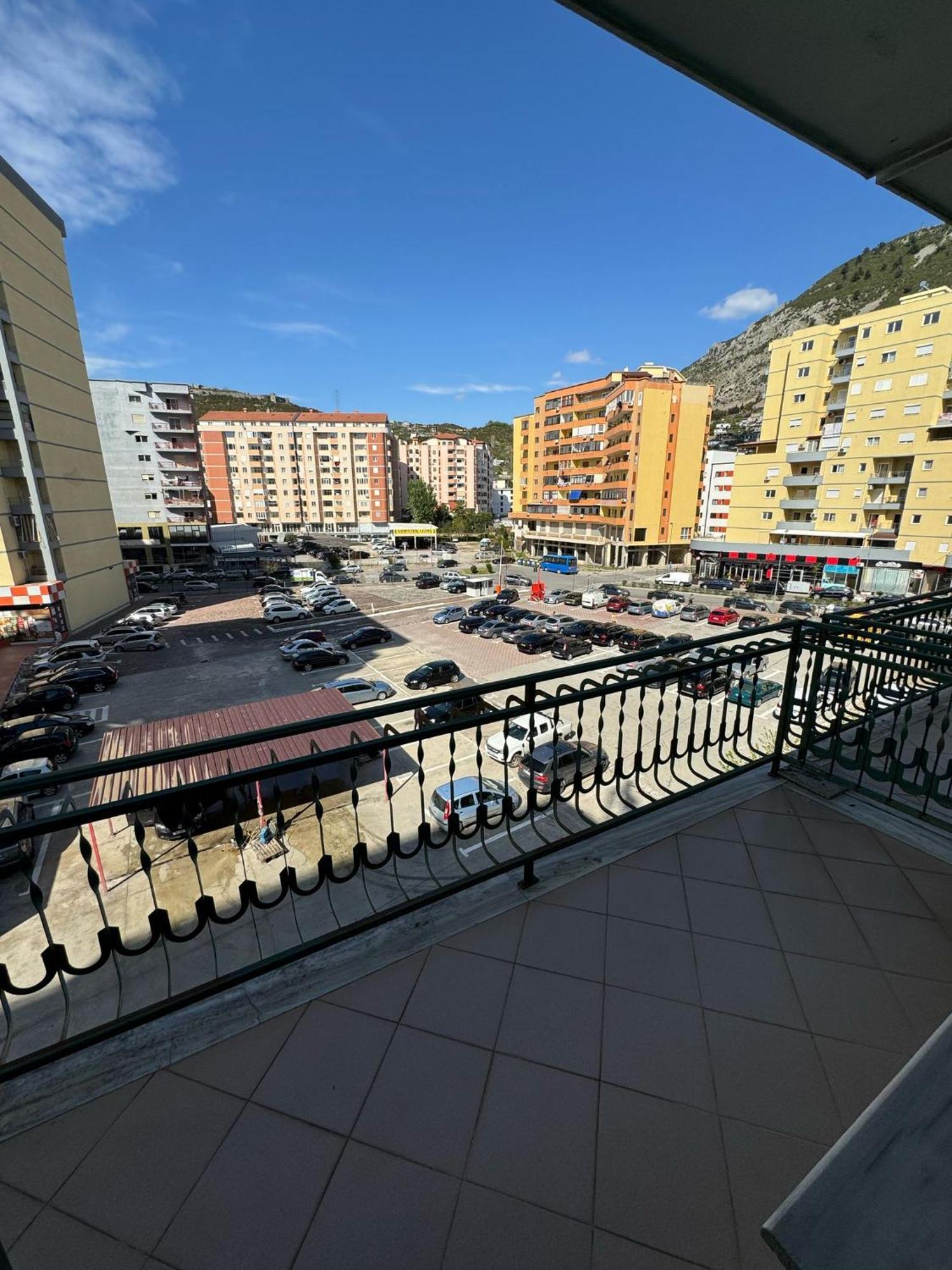 Hotel Europa Lezhë Buitenkant foto