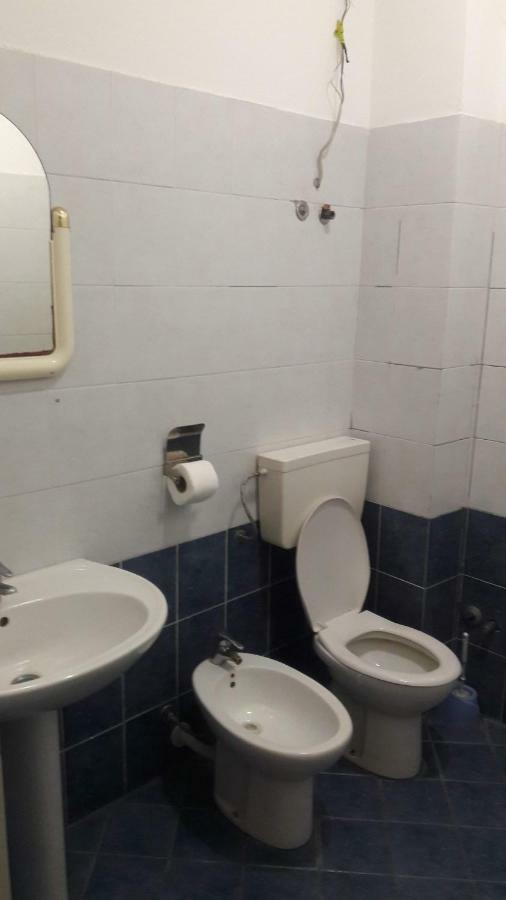 Hotel Europa Lezhë Buitenkant foto