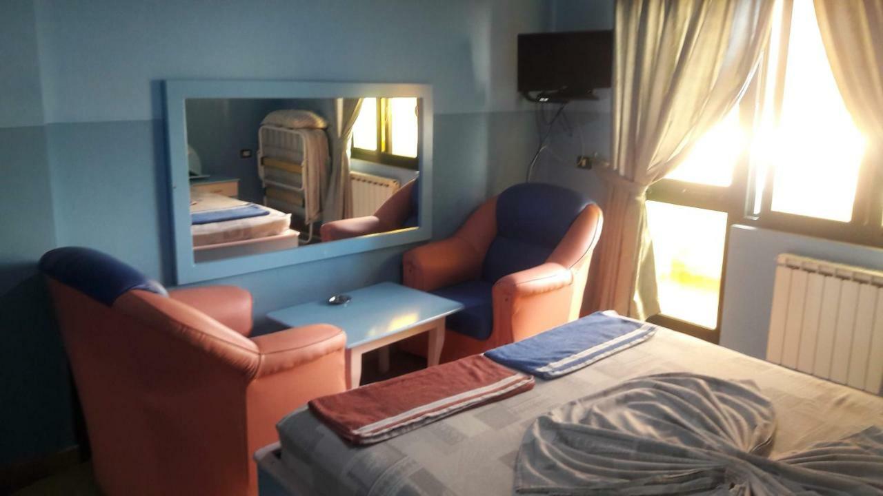 Hotel Europa Lezhë Buitenkant foto
