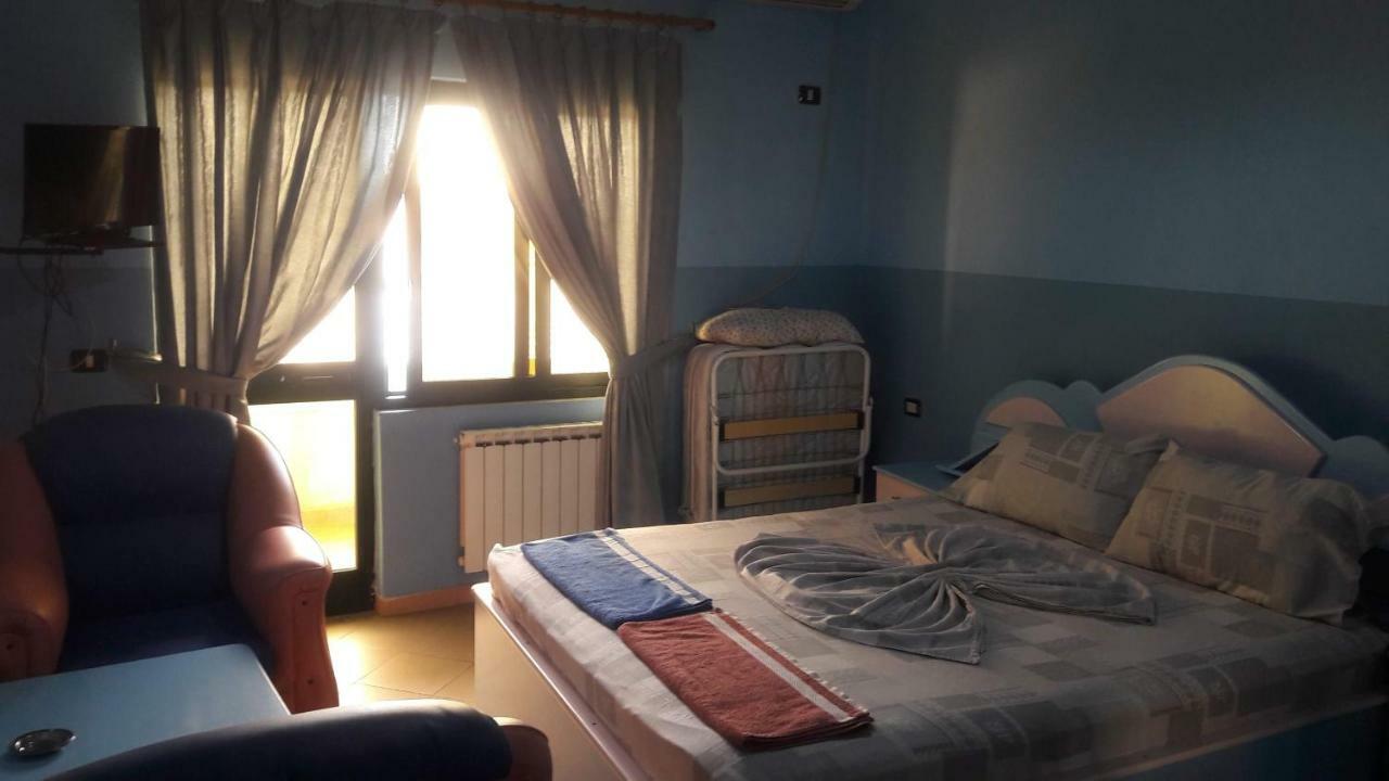 Hotel Europa Lezhë Buitenkant foto